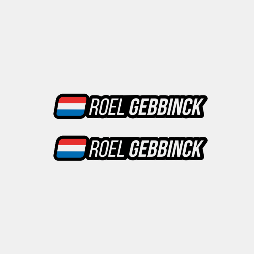 Personaliseer je motor met naam en vlag stickers, de ultieme motorsport look